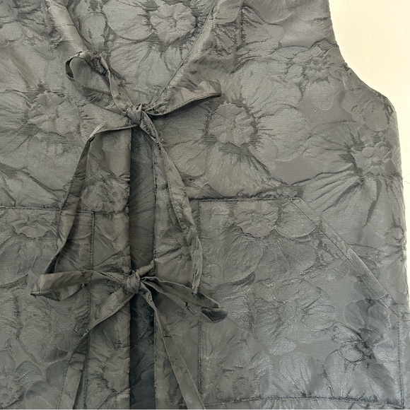 A Bronze Age Dylan Vest - Picture 3 of 9